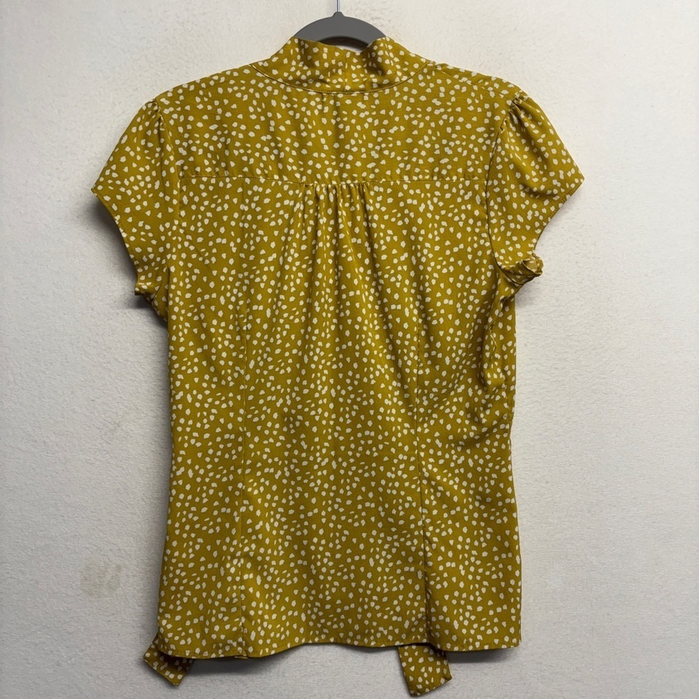Banana republic mustard yellow button down blouse 12 tie neck short sleeve shirt - Picture 2 of 8